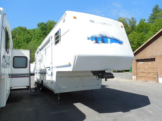 New 2002 Sunnybrook Sunnybrook 31BWKS Fifth Wheel For Sale